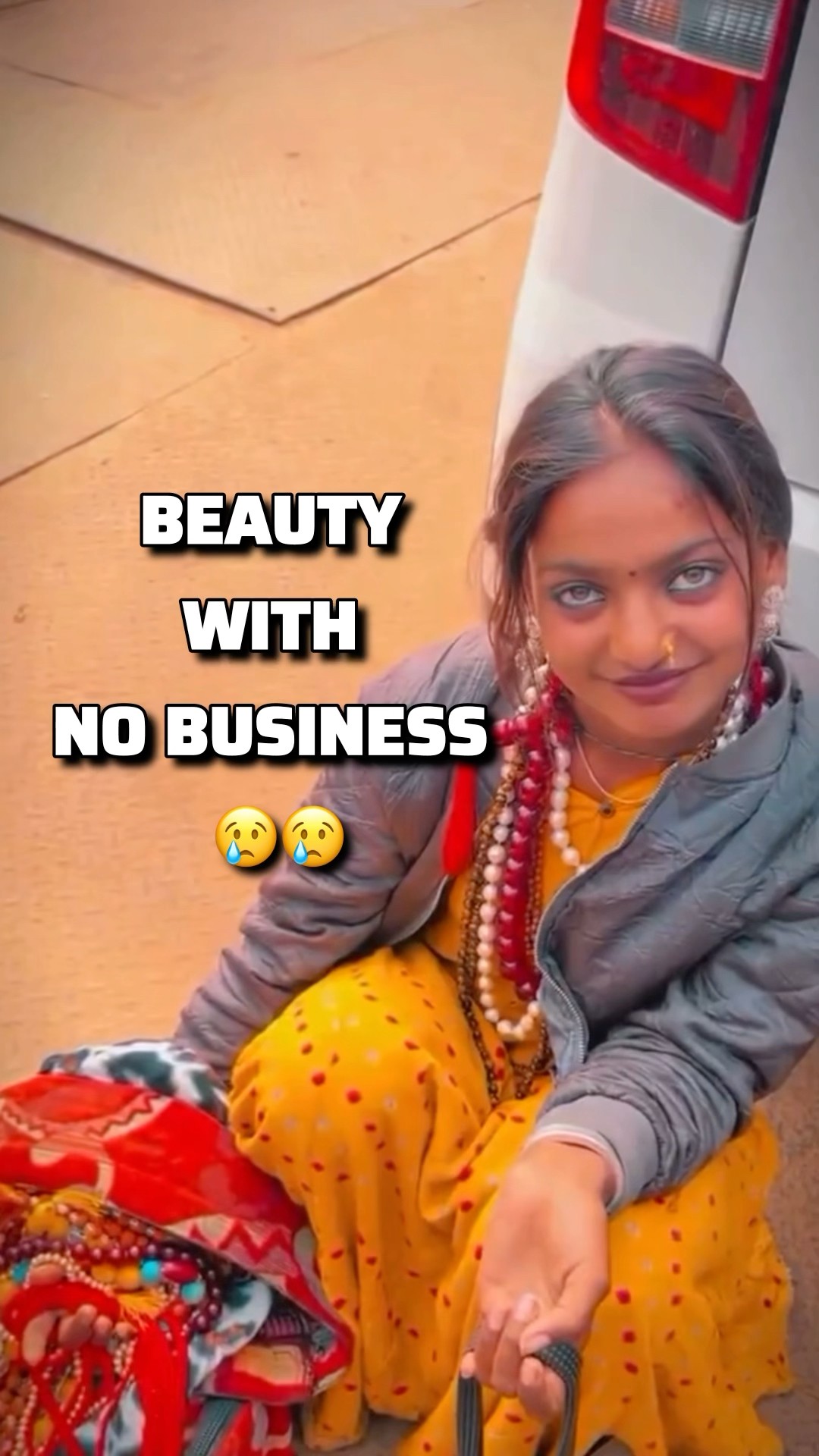 Andham techina Gandam ? || Viral Maha Kumbh Mela Girl Angry || Poolachokka || Monalisa Bhonsle